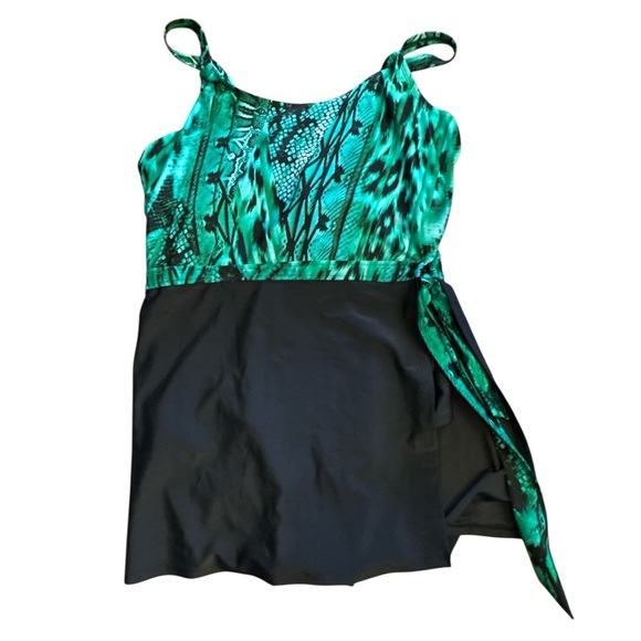 Jaclyn Smith Teal and Black One-Piece Swimsuit - Picture 2 of 5